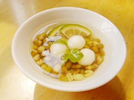 緑豆冷やし汁粉 ミント風味