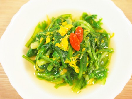 春菊と菊花の煮びたし